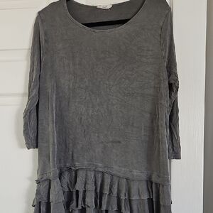 Easel Charcoal Knit Top